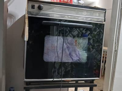 Oven with stand