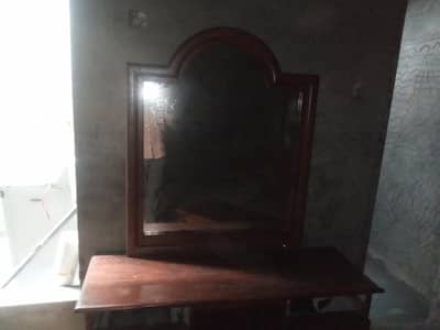 dressing table