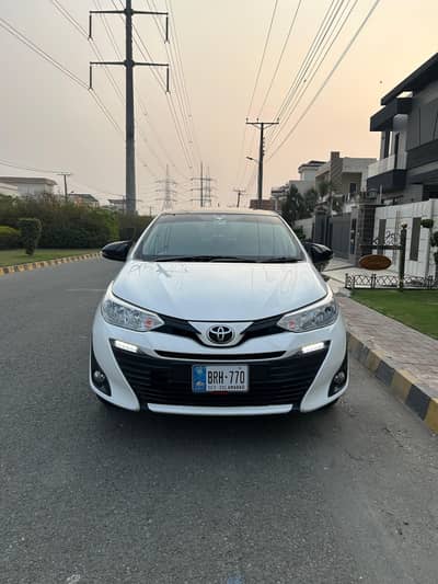 Toyota Yaris 1.5 full option