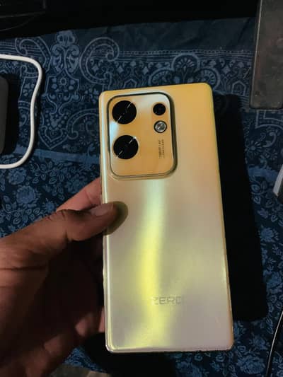 Infinix Zero 30