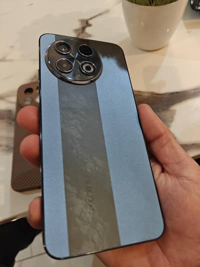 Tecno Spark 30 Pro 8/128 urgent Sale