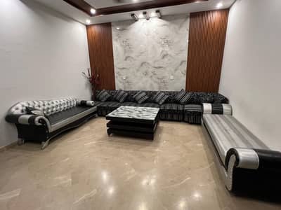 Excellent condition Sofa set and 2 settee, Home used,