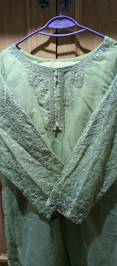 Shirt with embroidery on sleeves and plazo, with duppata