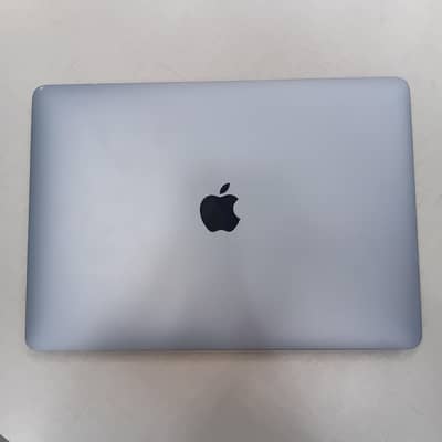 Macbook 2020 M1 Chip  || Urgen sale