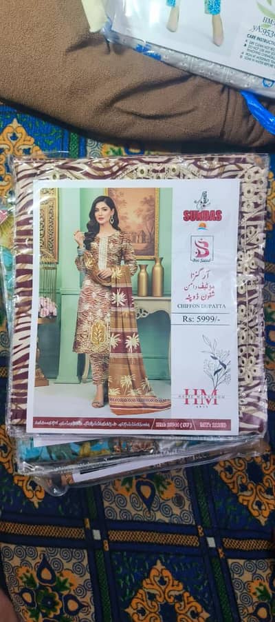 SALE SALE SALE . Beautiful Design 3 Piece Lawn cotton Suits