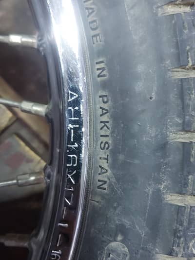 cg 125 back Rim Tyre