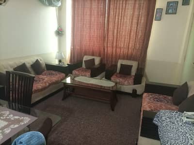 Luxury sofa set 07 seater new condition. neat and clean position