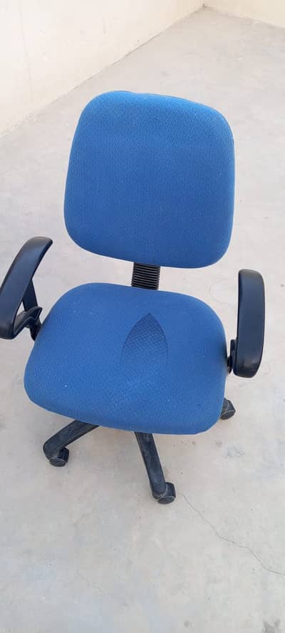 Rolling office chair