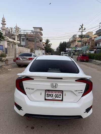 Selling honda civic 2017 bumper to bumper original