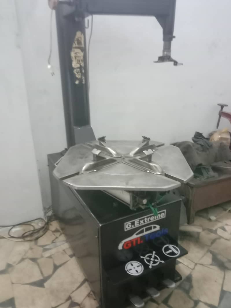 Tyre changer machine 0