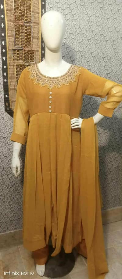 shiffon 3pc suit  wholesale rate se bhi kam price mai