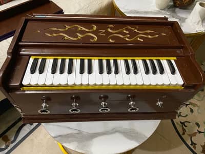 Pak reeds Harmonium