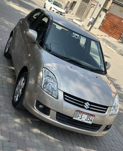 Suzuki Swift DLX 1.3 ABS 2016. Almost Genuine.