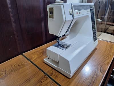 janome 6500 comutrized machine/embroidery machine
