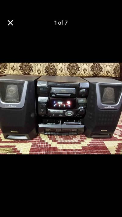 Panasonic amplifier with 2 speakers
