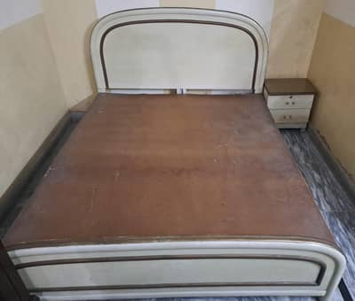 Queen Size Bed with 2 Side Tables + Glass Tops – Solid Condition