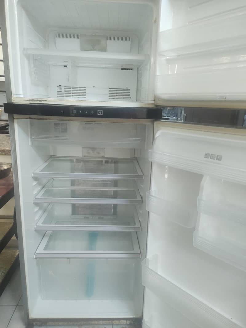 sharp refrigerator 4