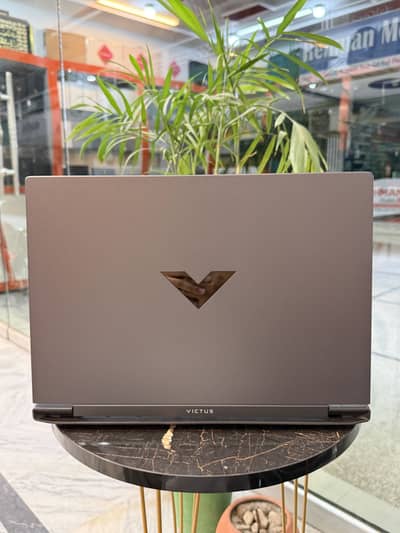 Hp victus 15 i5 13Gen 16gb 512gb 6gb rtx 4050 card 10by10 condition