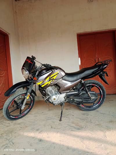 Yamaha YBR-G call whtsap 0.3. 0.5. 7.6. 7.7. 4.0. 2