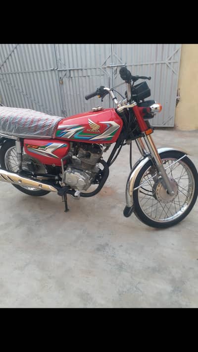 honda 125  23 model all punjab number