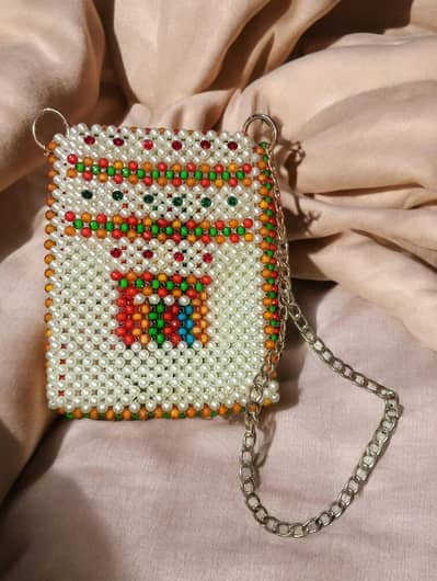 Handmade Pearl Beaded Bag | Chilli Design | Gold Chain