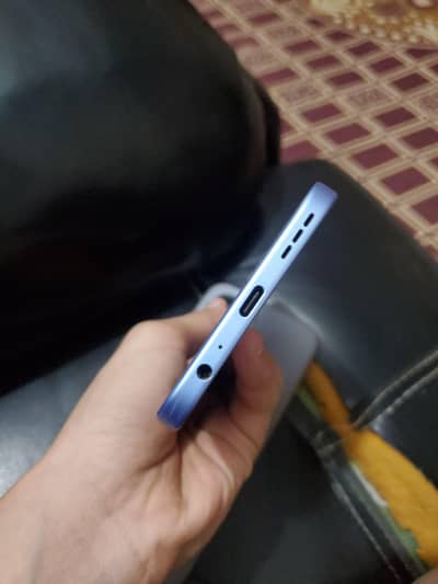 techno spark 40 pro 10by10 condition official pata and under warranty