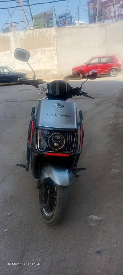 2026 Crown Electric Mobility Champion Pro scooty
