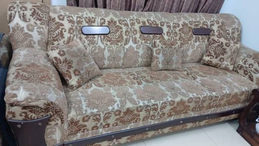 Wooden sofa set 5 seater for sale