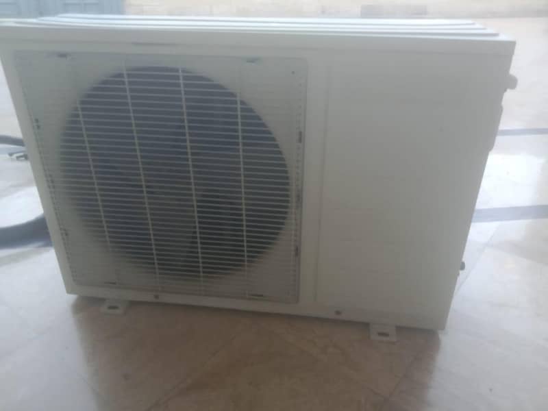 1.5 ton split Ac 8