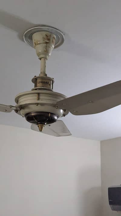 2 Lahore Fans non ac dc