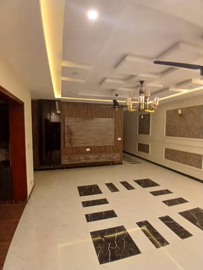 10 marla brand new luxury upper portion available for rent near ucp University or shaukat khanum hospital or abdul sattar eidi road M2 or emporium mall