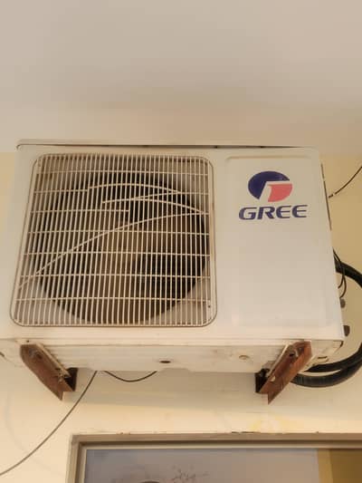 GREE 1.5 TON NON-INVERTOR AC