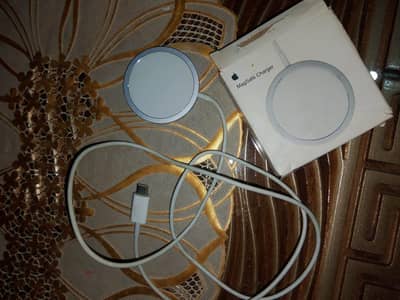 Iphone 17 pro Max wireless Charger 20W