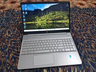 HP 15s i3 12th Generation 16gb ram 256gb ssd