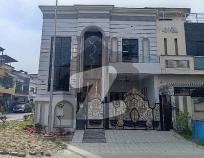 Corner In Citi Housing Phase 2 - Block A House For sale Sized 6 Marla