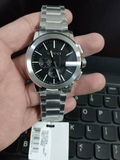 Gucci 44mm thick case stainless steel quartz watch