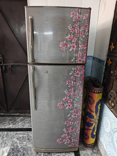 Dawlance large size refrigerator