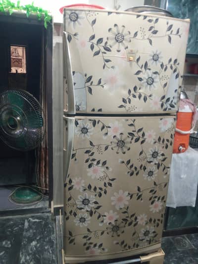 dawlance refrigerator full saiz