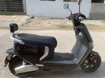 Crown pro green power 2026 in warrenty