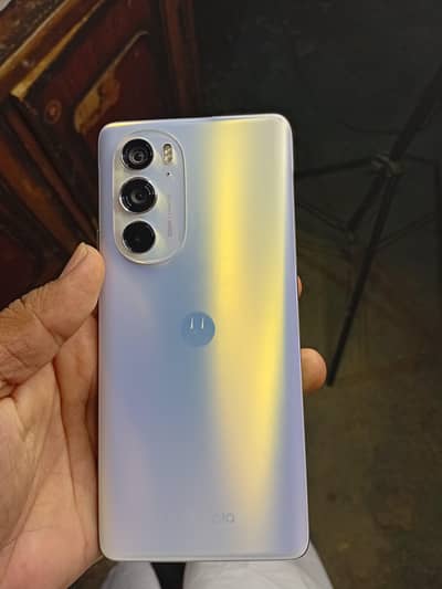 Motorola edge 30pro  plus 5G