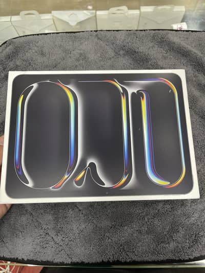 Ipad pro m5 256gb 11’ich box pack non active