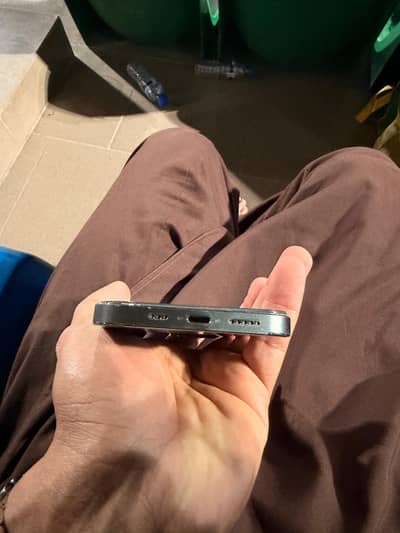 Apple 12 pro black color 256 gb 94 battery hailth