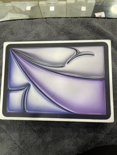 Ipad air m3 7 generation 11’icnh 128 gb non active box pack