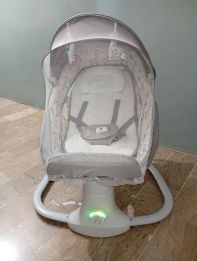 Mastela 3-in-1 Deluxe Multi-Functional Bassinet