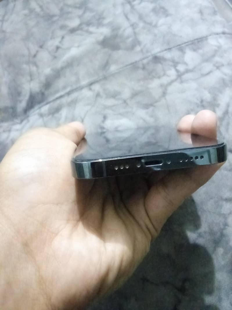 iphone 13 pro 2