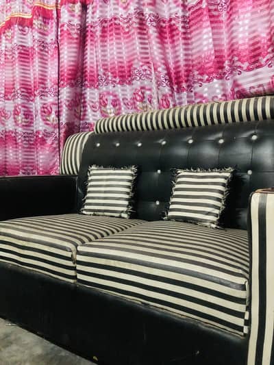 6 Seater Sofa For Urgent Sale