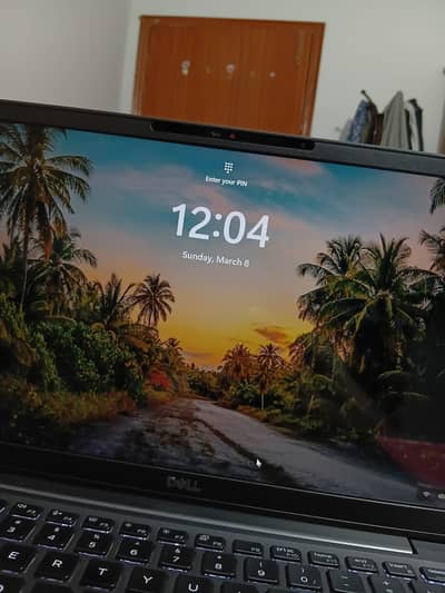 Dell Latitude 7400