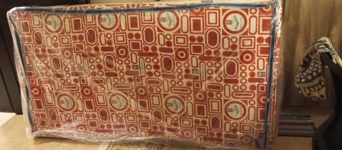 Molty foam single bed mattress