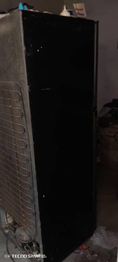 fridge for sale 03042785089