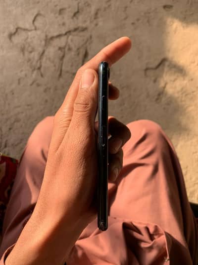 iPhone se 2022 only back break Baki all ok